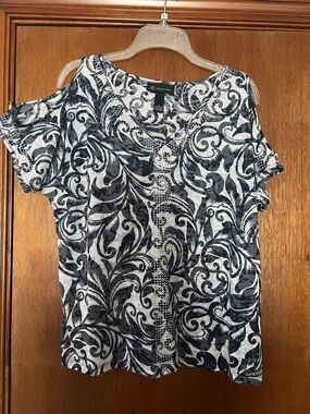 INC International Concepts Black & White Cold-Shoulder V-Neck Top